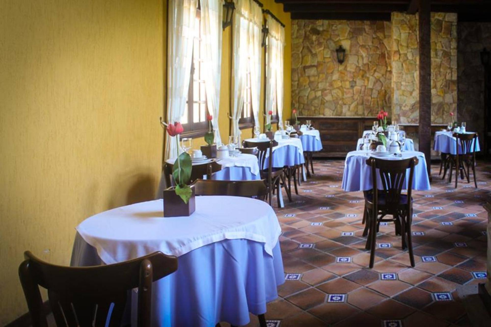 Hotel Oyo La Dolce Vita, Rio Ostras
